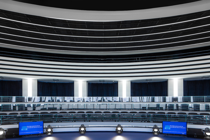 Зал заседаний Мособлдумы в стиле «Звездных войн» (фото 5)