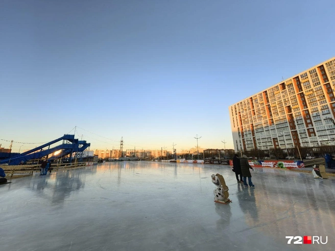 Лед способен выдержать даже плюсовую температуру | Источник: Юлия Мальцева / 72.RU