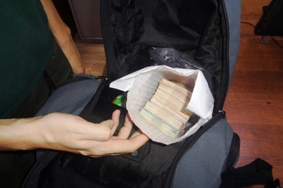 Турист пытался вывезти в Абхазию 2,1 млн рублей без декларации