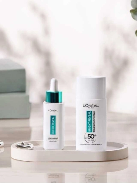 Сыворотка и флюид Bright Reveal от пигментации, L'Oreal ParisПятна постакне? Пигментация? Теперь это в прошлом! Новая сыворотка с ниацинамидом Bright Reveal от L’Oréal Paris заметно сокращает все виды пигментных пятен: пятна постакне, солнечную и возрастную пигментацию.Заметный результат уже через одну неделю, через 8 недель 77% пятен сокращено.