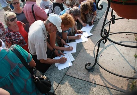 В Чите прошел митинг против аренды земли фирмой из КНР | ya62.ru