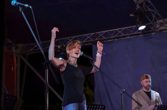 Екатерина Черноусова — певица, композитор, аранжировщик | Источник: ekaterinachernousova.com