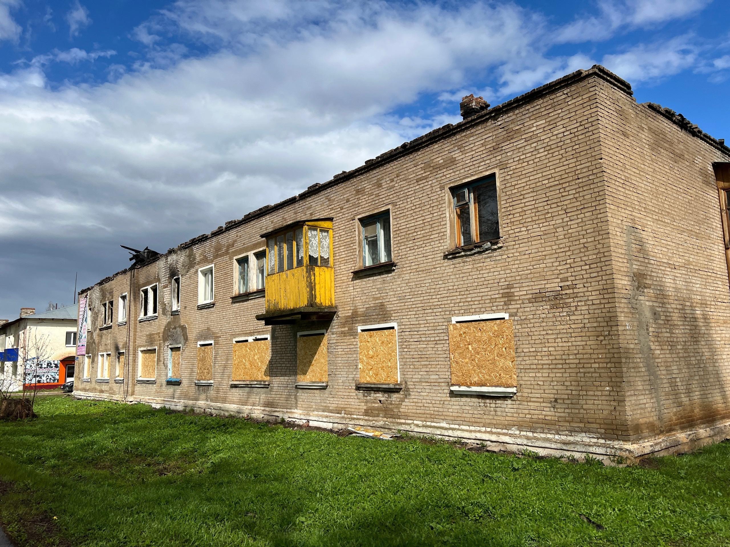 «Расселение невозможно»: для погорельцев в селе Башкирии не нашлось жилья вместо сгоревшего дома