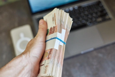 На заводе в Зауралье задержали выплату зарплат