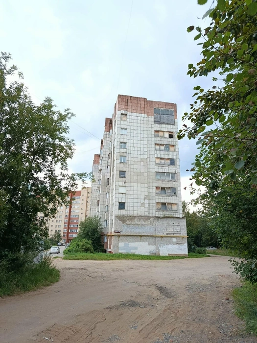 Так выглядит дом, в котором теперь квартира Александра Анатольевича | Источник: Предоставлено Александром
