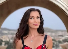 Шокированная завещанием Дурова Болгар вернулась в соцсети: «Говорил: „Пока я жив, наши дети будут обеспечены“»