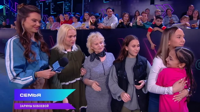 Зарина мечтает о большом доме, чтобы у всех были свои комнаты и личное пространство | Источник: Кадр из шоу «Суперниндзя. Дети»
