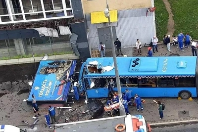 25 пострадавших в ДТП с автобусом Е70 в Москве