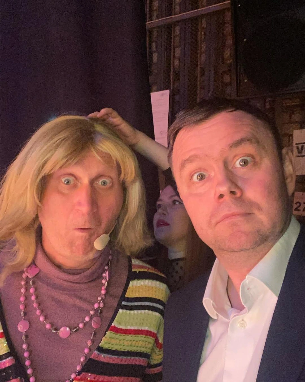 После работы на ТНТ Артем стал писать шутки для «Уральских пельменей» | Источник: artempushkin / Instagram.com*