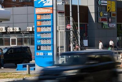 Где продают бензин в Новосибирске: список каналов и карт