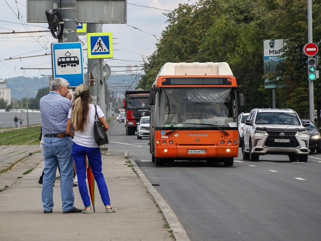 С 27 июля автобусы будут останавливаться на другой улице | Источник: Наталья Бурухина / NN.RU