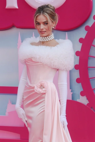 Эндрю Мукамаль&nbsp;&mdash; стилист, превративший Марго Робби в главную икону стиля Голливуда