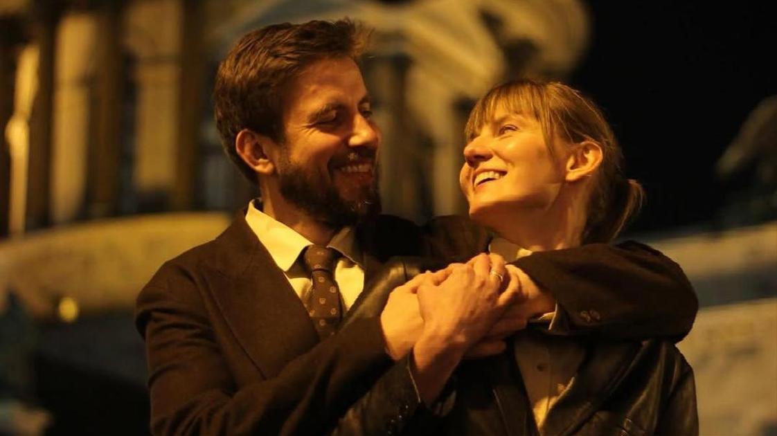 Служит в МХТ и воспитывает дочку: 23 фото актрисы, которая сделала счастливым Александра Паля