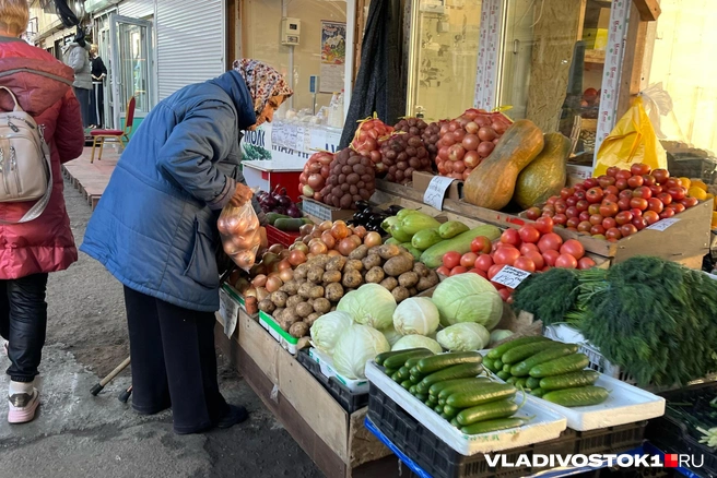 Старики всегда считают каждую копейку | Источник: Елена Буйвол / VLADIVOSTOK1.RU