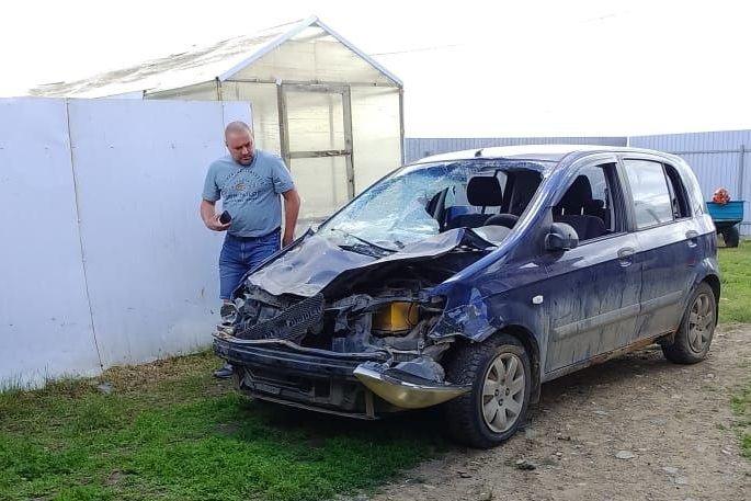 Конский ущерб. В Челябинской области табун лошадей уничтожил Hyundai и покалечил пассажиров
