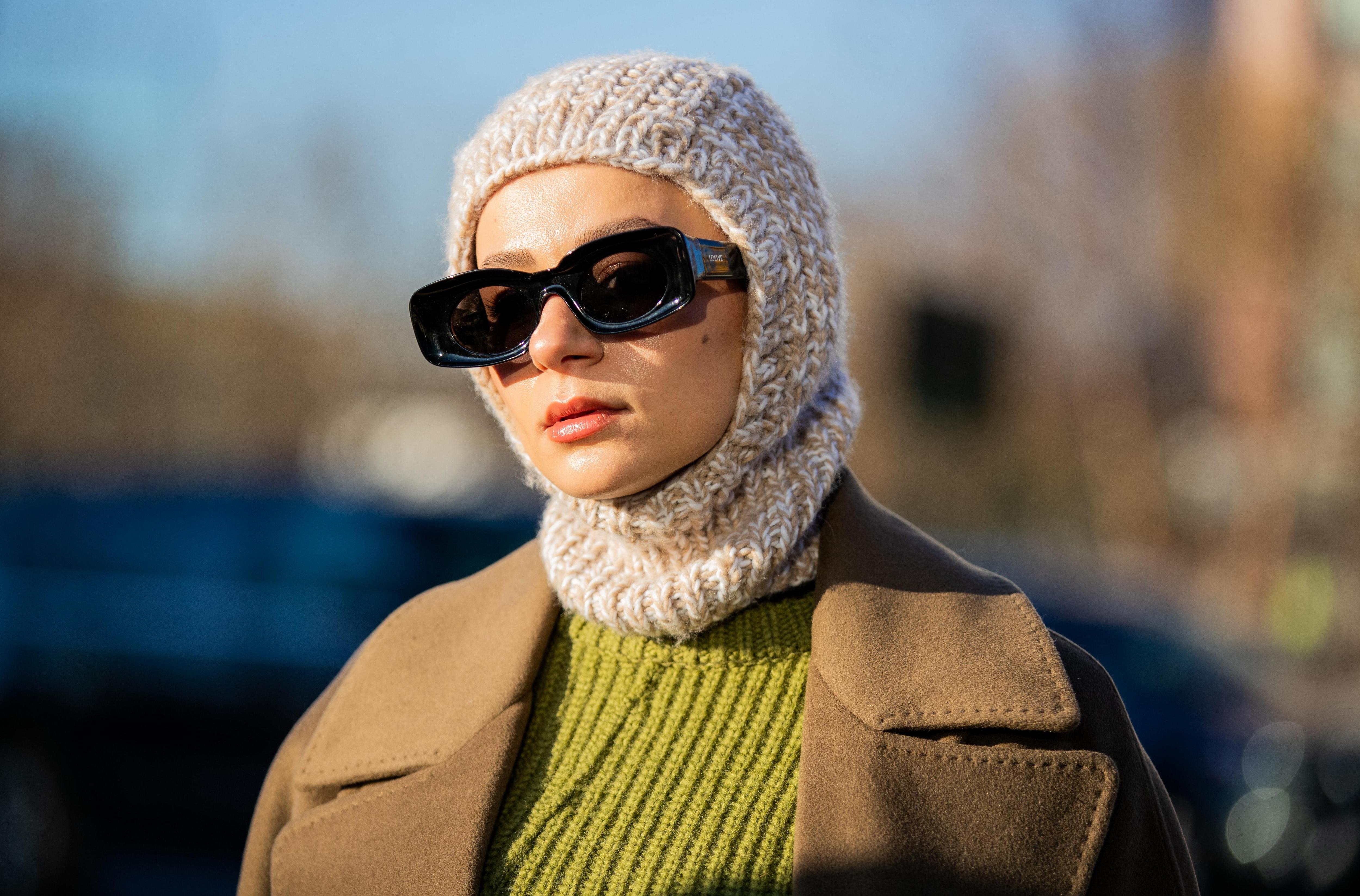 Женские шапки осень-зима модные цвета и фасоны, обзор новинок