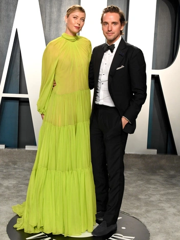 Мария Шарапова и Александр Гилкс на вечеринке Vanity Fair Oscar Party, 9 февраля 2020