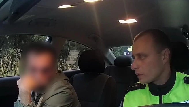 Водитель «Хёндэ» пытался уехать от полиции в Сестрорецке. Когда не смог — побежал | Источник: ГУ МВД России по Санкт-Петербургу и Ленинградской области