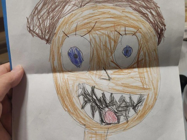 Возникает сомнение, действительно ли это салон красоты. | Источник: читательница E1.RU