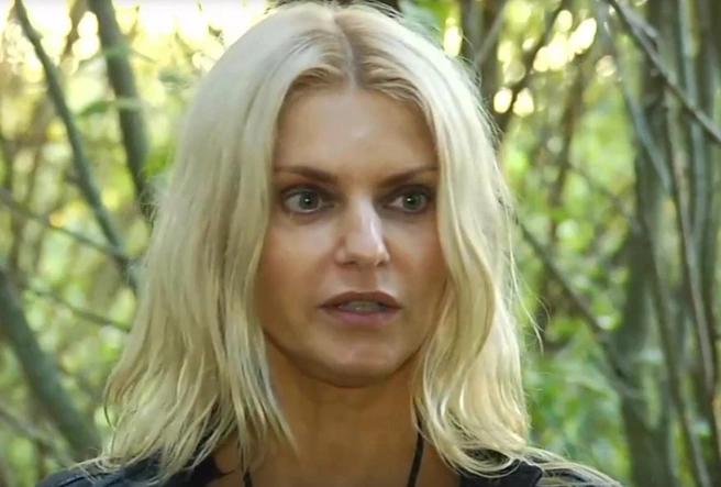 Финалистка проекта «Битва экстрасенсов» на ТНТ и участница проекта «Дневник Экстрасенса» на ТВ3 Татьяна Ларина | Источник: кадр из телепередачи «Экстрасенсы ведут расследование»