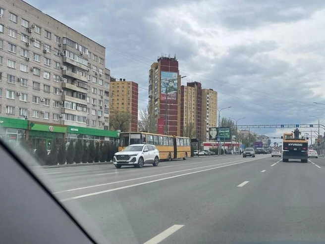 На снимке — автобус, замеченный на улице Рокоссовского | Источник: читатель V1.RU