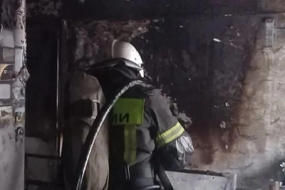 В Нефтяниках на первом этаже сгорела квартира