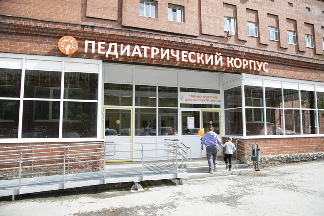 Летом и осенью в больнице ожидают большой объем поставок оборудования | Источник: Юлия Ефимова