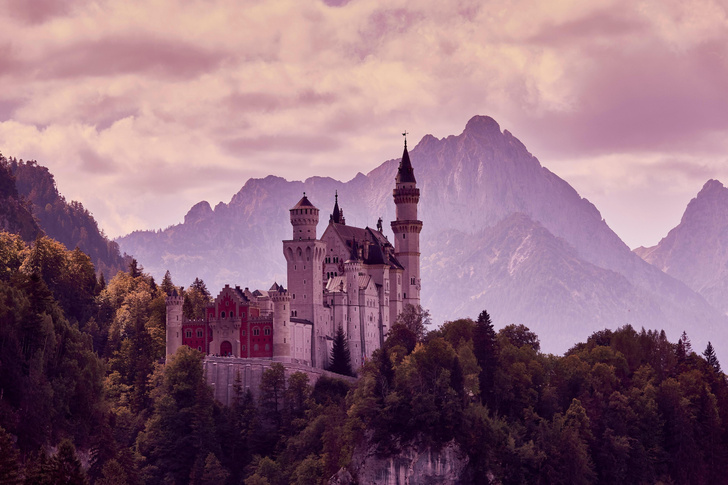 13 самых красивых дворцов и замков мира