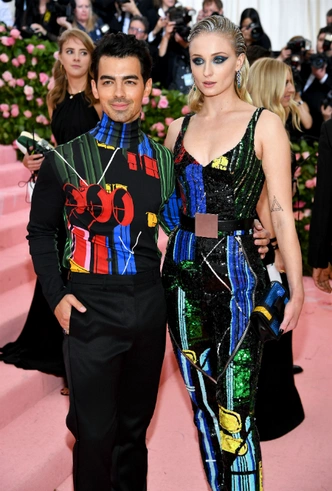 Met Gala 2019: все модные образы бала Института костюма