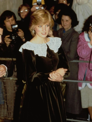 Принцесса Диана в театре в ноябре 1981 года