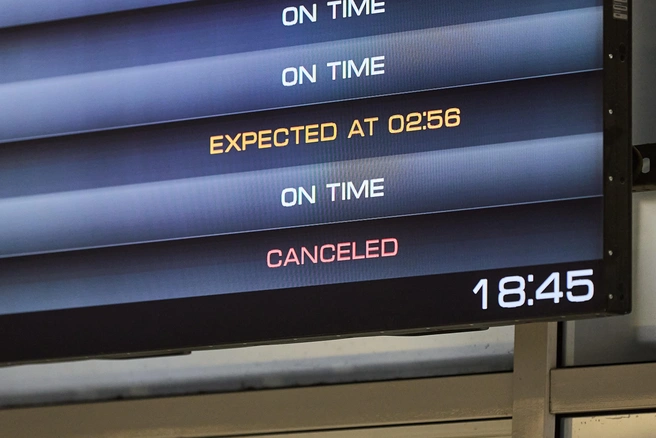 Минтранс объяснил, когда возобновят рейсы на Ближний Восток