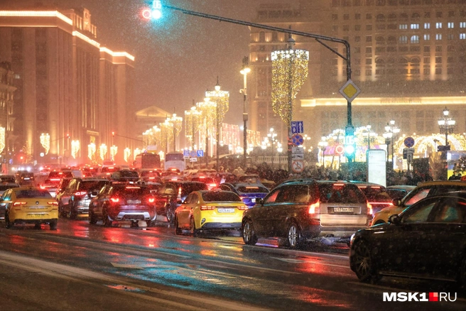 Праздничная Москва и пробки | Источник: Татьяна Спиридонова / MSK1.RU