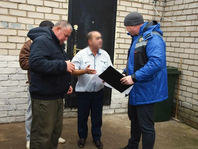 Часть владельцев получила уведомления о недопустимости задержек с оплатой. | Источник: читатели V1.RU