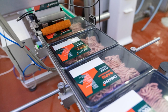 Предприятие известно мясной продукцией высокого качества | Источник: «Сибагро»