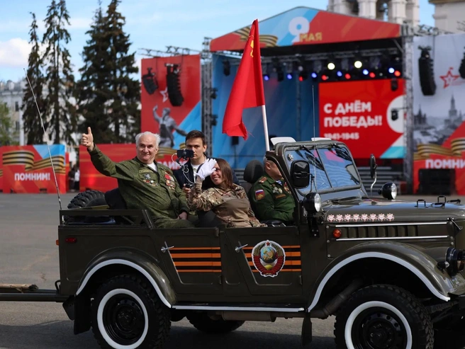 Парад военной техники «Машины Победы» | Источник: Александр Куренной / 76.RU