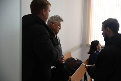 Novosibirsk scientist in bribery, fraud case brought to court
