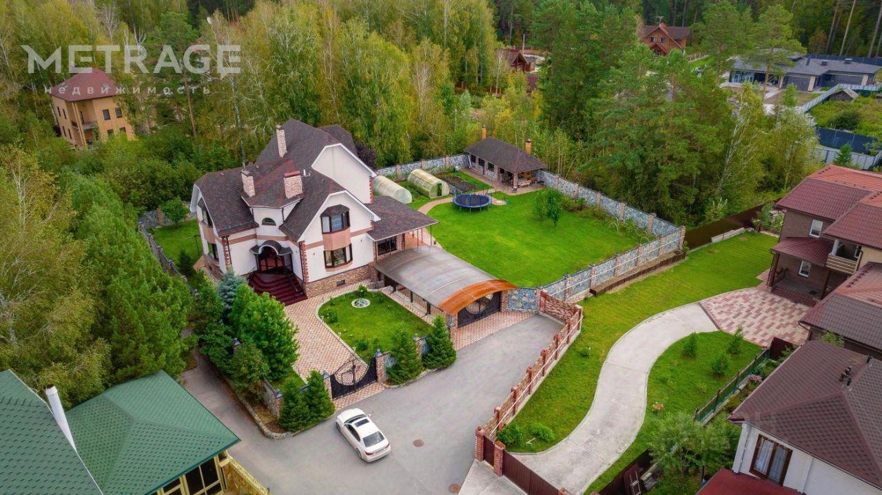 Под Новосибирском продают элитный особняк с зимним садом и бассейном за 76 млн