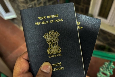 Индийцы штурмуют консульство в Петербурге из-за спора с работодателем