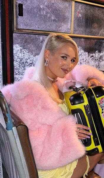 Клава Кока | www.starhit.ru