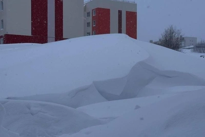 Kamchatka Resident Describes Cars Buried in Massive Snowstorm