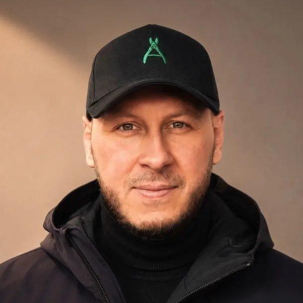 <p>Святослав Данилов</p>