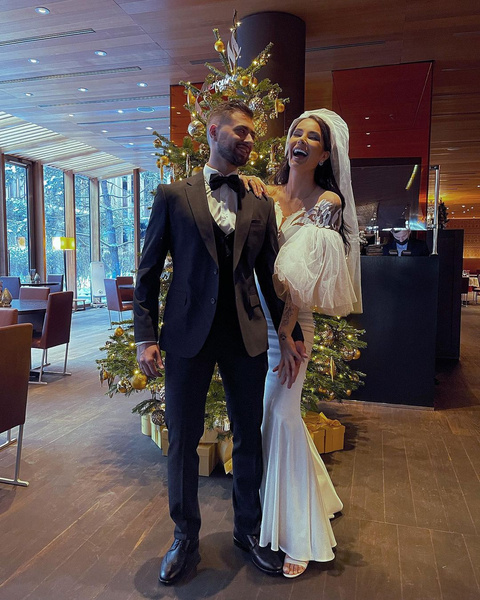 Уже горько! Свадебная фотосессия Саши Кабаевой с женихом