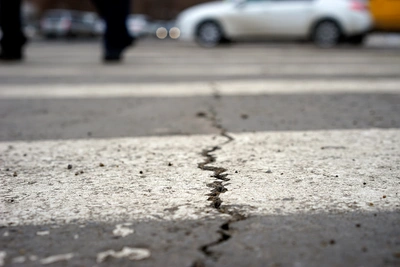 В Омске стартовал весенний ремонт дорог