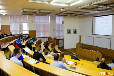 Приемная кампания в вузах Ярославля: 500 целевых мест и даты