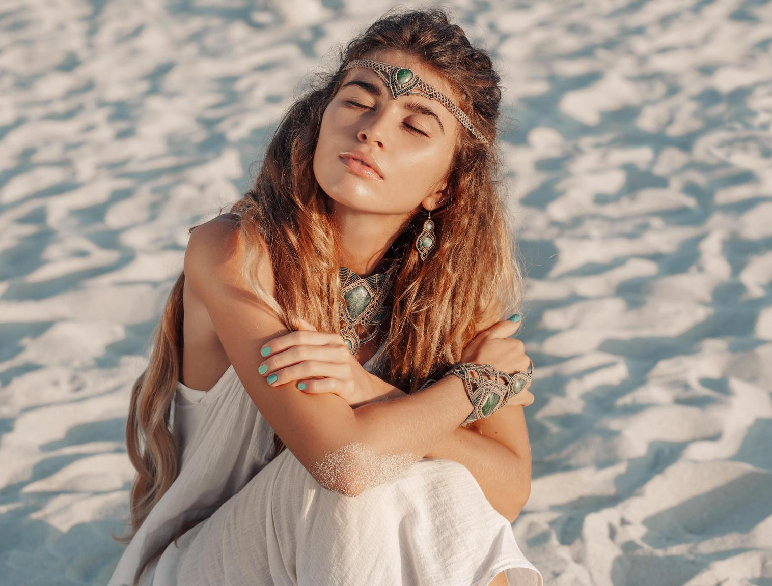 сильная женщина афина слушать. афина певица. афина я пропадаю. афина обложка альбома. афина делиониди.