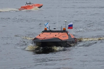 Третий беспилотный катер спущен на воду в Архангельской области