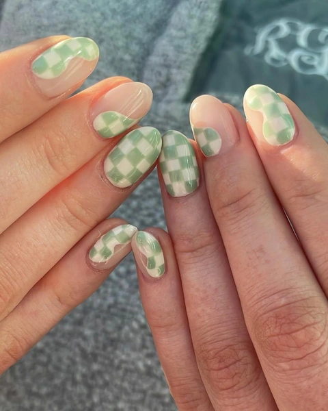 Источник: nailsbyjmonic