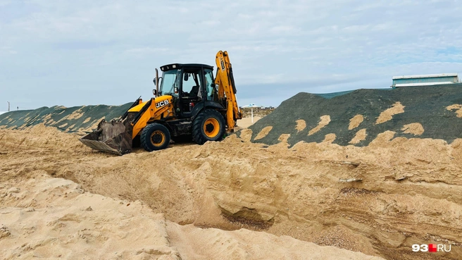 Технологический проезд для техники на пляже | Источник: Никита Зырянов / 93.RU