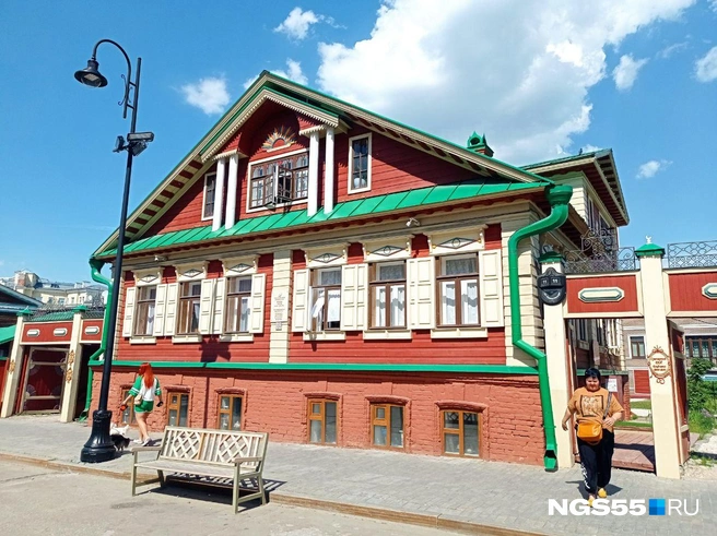 Сохранились в городе и улочки с домами XIX века | Источник: Сергей Энквист / NGS55.RU