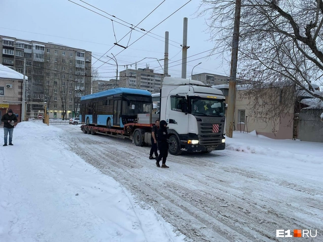 Сначала водители пройдут стажировку, затем троллейбусы начнут возить пассажиров | Источник: читатель E1.RU